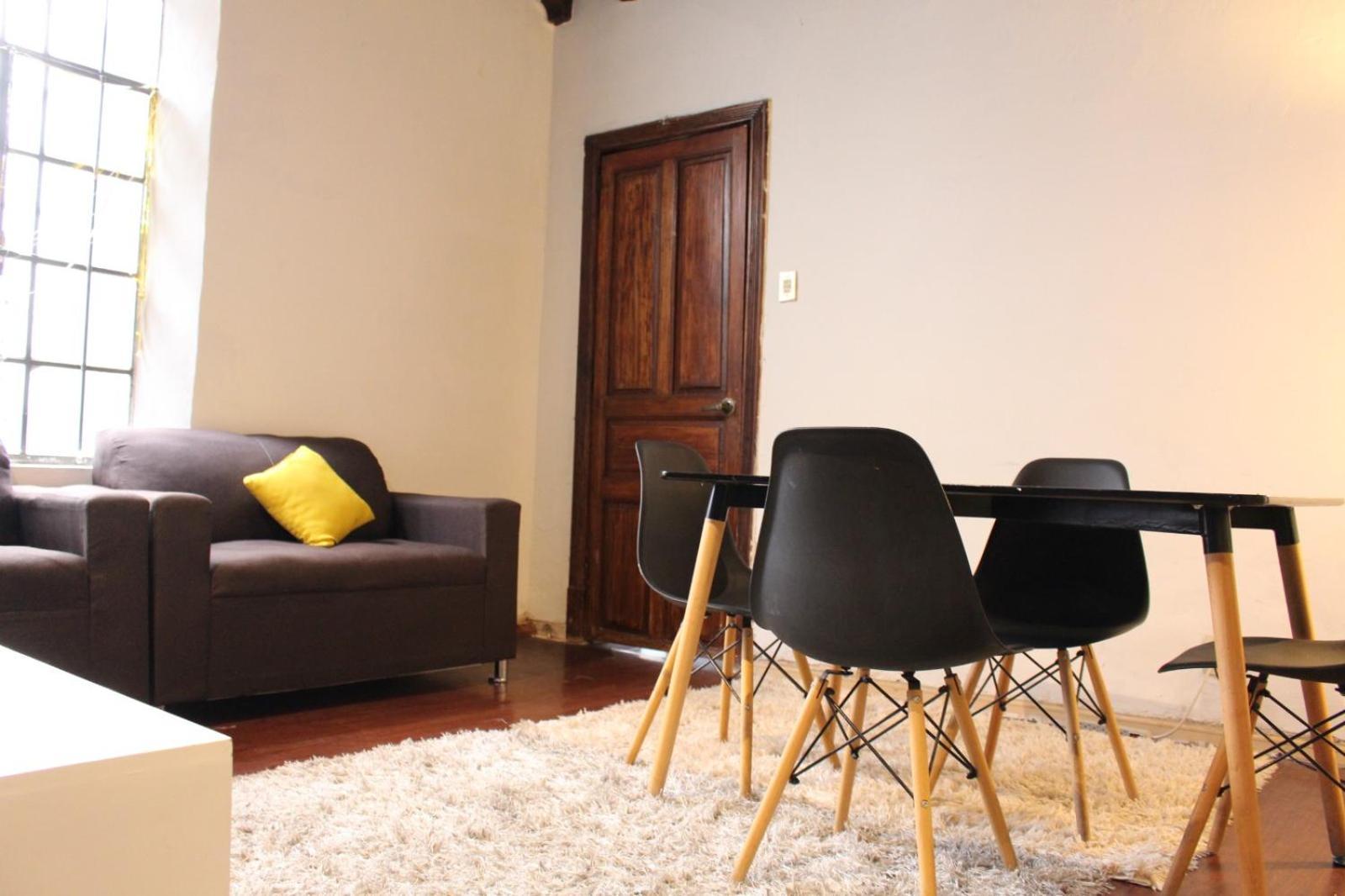 ホテル La Casa Del Mochilero メキシコシティ エクステリア 写真